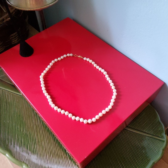Genuine Vintage Cultured Pearls w/14 kt Gold Clasp 17